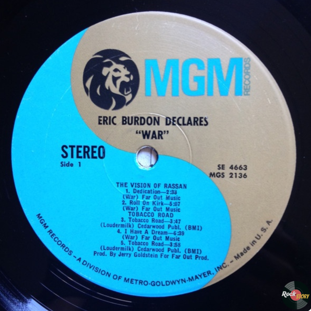 На фотографии: первая сторона винилового издания альбома Eric Burdon Declar...
